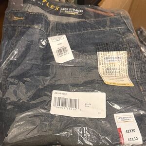 Levi's Relaxed Fit Men's Dark Blue Jeans